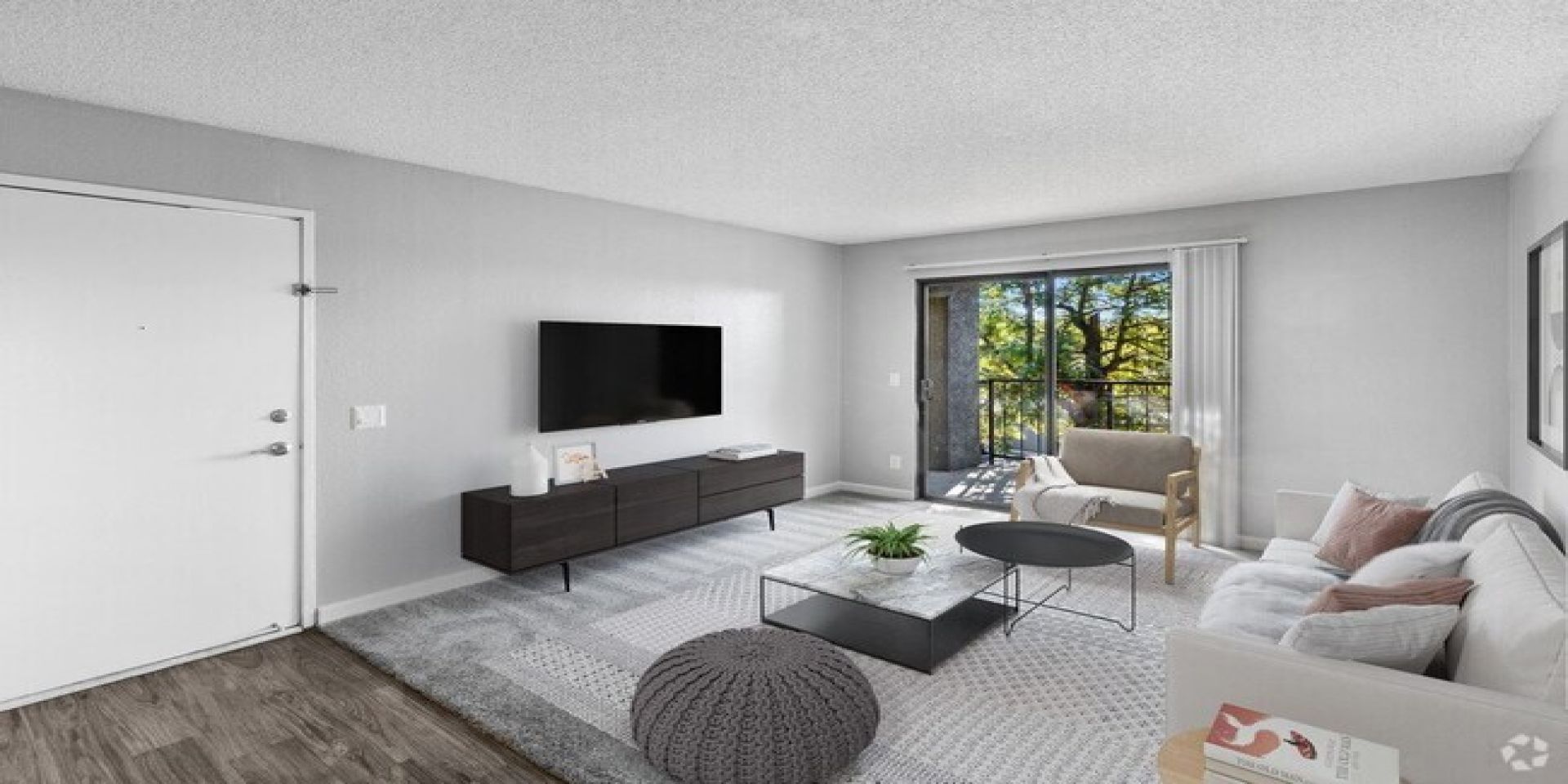 Bella Casa de tres pisos